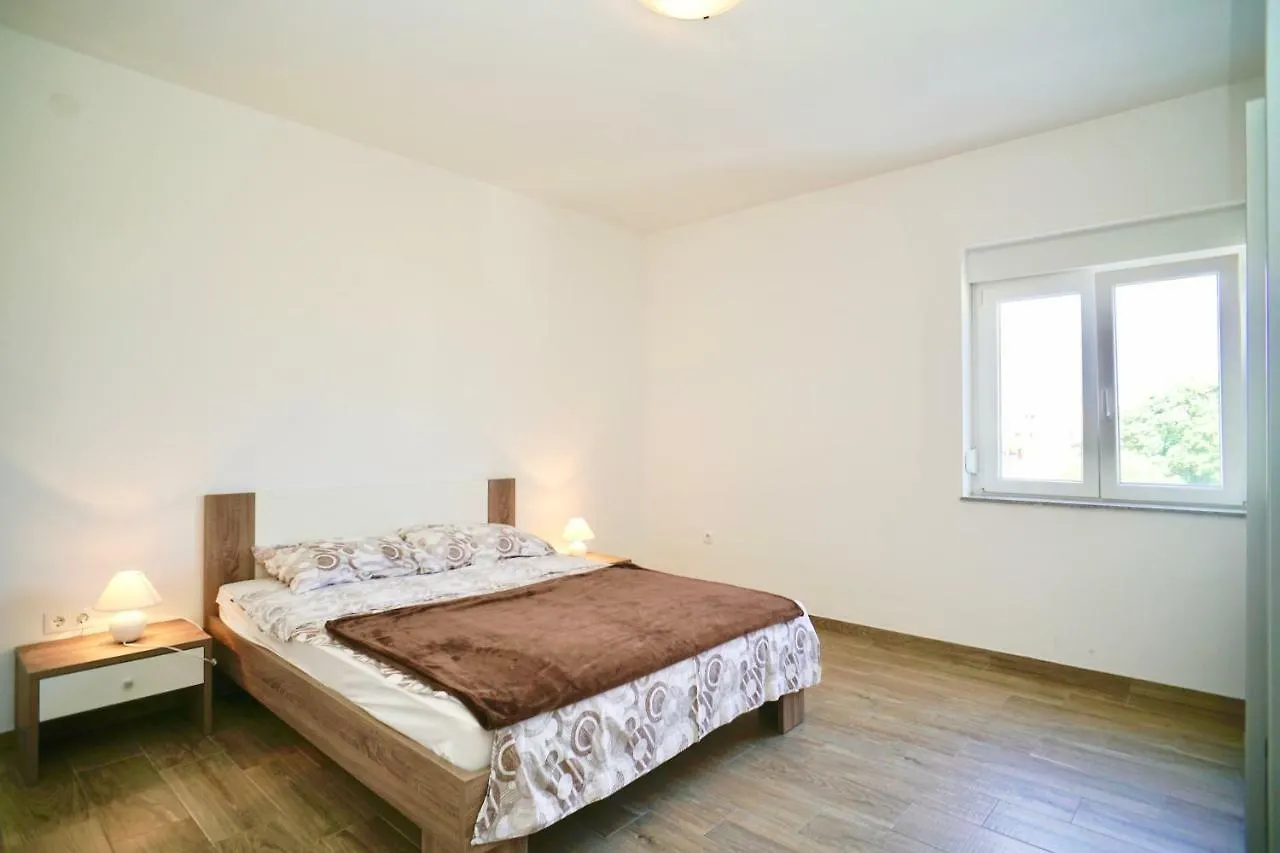 Apartments Teo Trogir
